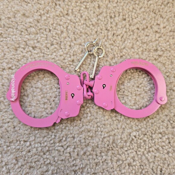 NIB Peerless Chain Link Handcuffs PINK Tactical LEO Police - Picture 4 of 8